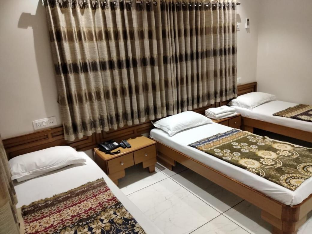 Hotel Ankit Virpur Exterior foto
