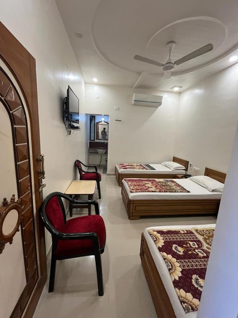 Hotel Ankit Virpur Exterior foto